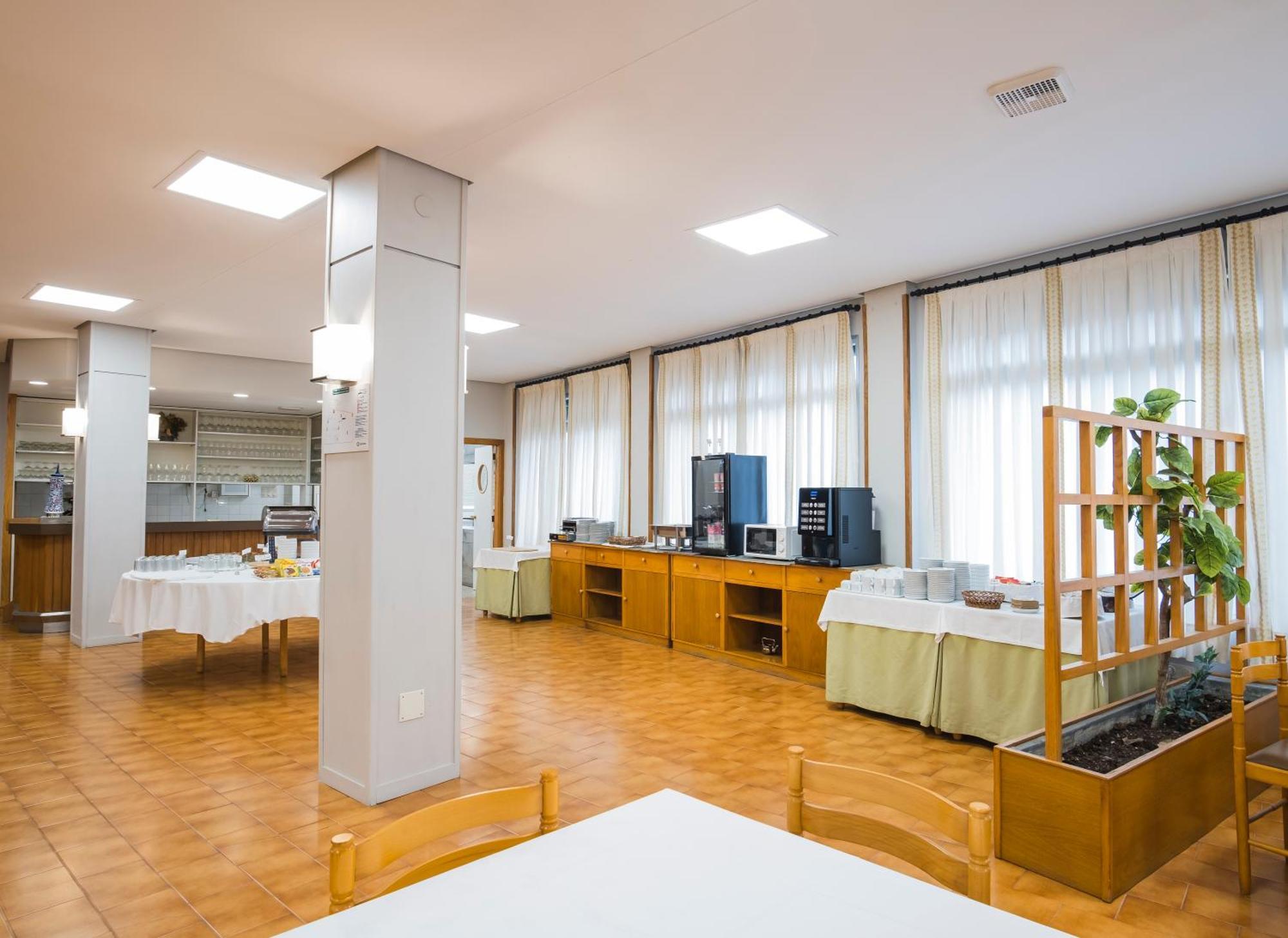 Hotel Alda Бойро Екстер'єр фото